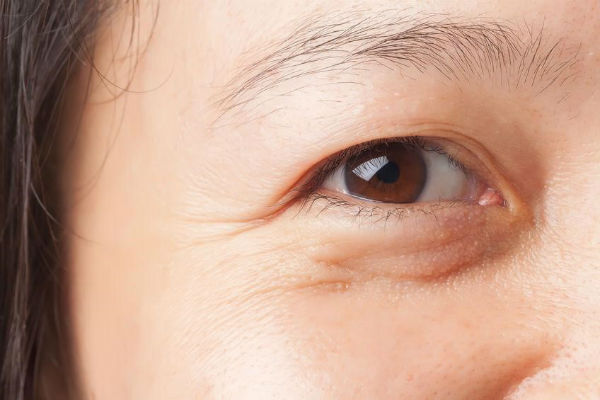 serum dưỡng da vùng mắt